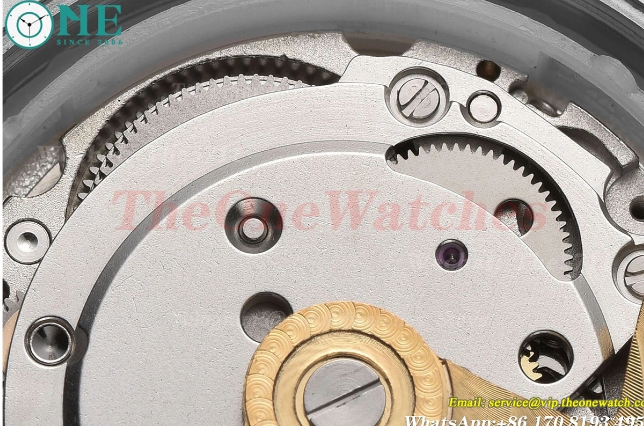 40mm MY8215 LE GDF SS Nautilus Dial Red Sup 0109